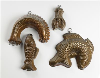 Vier Pastetenformen in Form von Fischen und einem Krebs, 19. Jahrhundert - Umění a starožitnosti