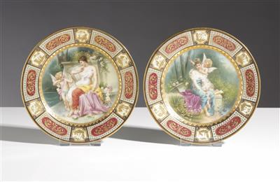 Paar Dekorteller mit Amoretten, um 1900 - Kunst & Antiquitäten