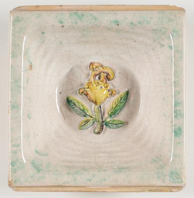 Ofenkachel "Blume", aus der Schleiss Gmunden Musterkammer - Umění a starožitnosti