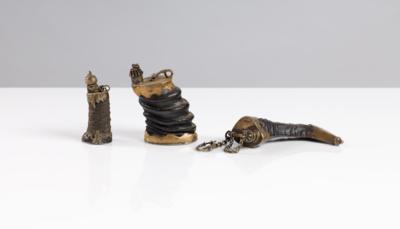 Drei kleine Steinbockhorn Schnupftabakdosen mit Silbermontierung, 19. Jahrhundert - Umění, starožitnosti, šperky