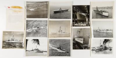 Konvolut von 12 Fotos von Schiffen der US-Navi, 1950er Jahre - Art & Antiques