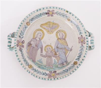 Doppelhenkelschüssel "Heilige Familie", Gmunden, 19. Jahrhundert - Herbstauktion II