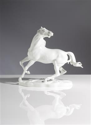 Scheuendes Pferd, Entwurf Robert Ullmann (1903-1966) um 1948, Porzellanmanufaktur Augarten, Wien - Jarní aukce