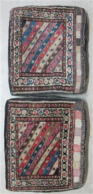 2 kurdische Taschenfronten je ca. 46 x 54 cm Nordwestpersien (Iran) um 1900 - Kunst, Antiquitäten und Schmuck