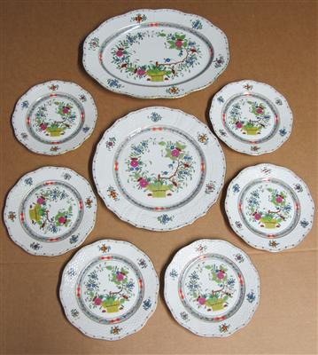 1 ovale Vorlegeplatte, 1 runder Kuchenteller, 6 Dessertteller, Herend - Ungarn 20. Jhdt. - Kunst, Antiquitäten und Schmuck