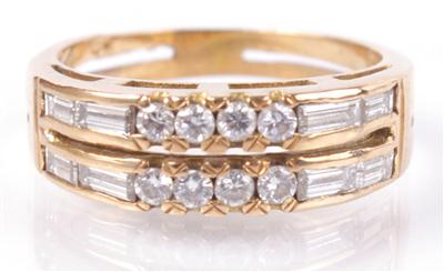 Brillant-Diamantdamenring zus. ca. 0,45 ct, - Arte, antiquariato e gioielli