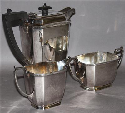 Kaffeekanne, Milchgießer und Zuckerschale, Fa. Mappin  &  Webb - Arte, antiquariato e gioielli