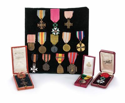 Konvolut von 15 Orden, Ehrenzeichen und Medaillen - Arte, antiquariato e gioielli