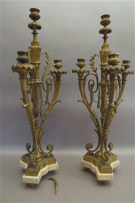 Paar Kerzenleuchter im Stil des Klassizismus, 2. Hälfte 20. Jhdt. - Kunst, Antiquitäten und Schmuck