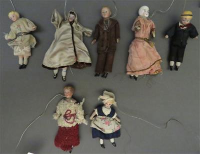 Sammlung von 7 kleinen Puppenfiguren - Kunst, Antiquitäten und Schmuck
