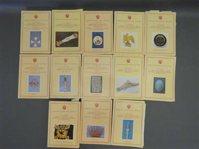 Konvolut von 27 Auktionskatalogen der Firma Hermann-Historica 1982-1992, - Umění, starožitnosti, šperky