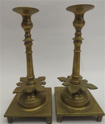 Paar Bronzeleuchter im Frühbarockstil, 19./20. Jahrhundert - Antiques, art and jewellery