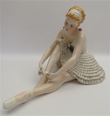 Ballerina, Keramos Wien - Jewellery, antiques and art