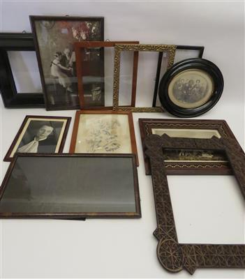 Elf verschiedene Bilder- bzw. Fotorahmen 19./20. Jahrhundert - Jewellery, antiques and art