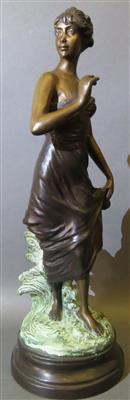 Frau im Strandkleid Replike 20. Jahrhundert - Gioielli, arte e antiquariato