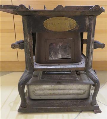 Heiz- und Kochapparat der Marke Thuron Vagner Paris, Modell Fourneau "Flamme Bleue"No.1, um 1900 - Klenoty, umění a starožitnosti