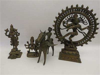 Drei buddhistische Bronzefiguren - Jewellery, antiques and art