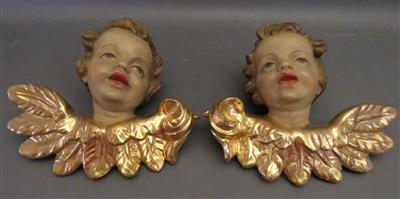 Paar geflügelte Engelsköpfe im Barockstil, 20. Jahrhundert - Schmuck, Kunst und Antiquitäten