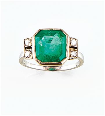 Smaragdring mit Diamanten - Klenoty, umění a starožitnosti