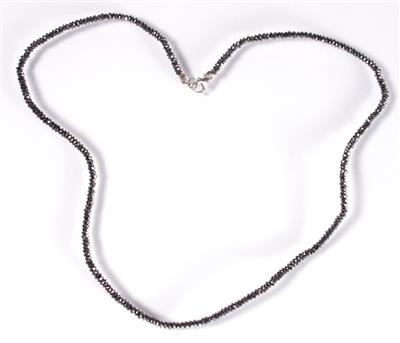Halskette aus schwarzen Diamanten - Sommerauktion