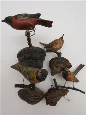 Vier Singvögel in Viechtauer Art, Alpenländisch,20. Jahrhundert - Jewellery, antiques and art