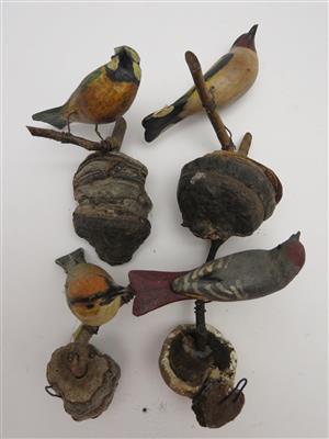 Vier Singvögel in Viechtauer Art, Alpenländisch,20. Jahrhundert - Schmuck, Kunst und Antiquitäten