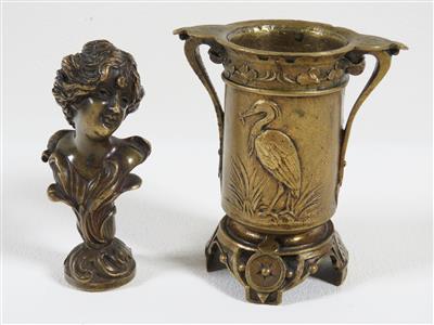 Petschaft (W. S.) Frauenbüste und kleiner Kerzenhalter, Vase um 1900 - Kunst, Antiquitäten und Schmuck