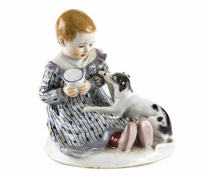 Kind mit Hund, Entwurf Paul Rumrich 1909, Meissen 1. Viertel 20. Jahrhundert - Arte, antiquariato e gioielli