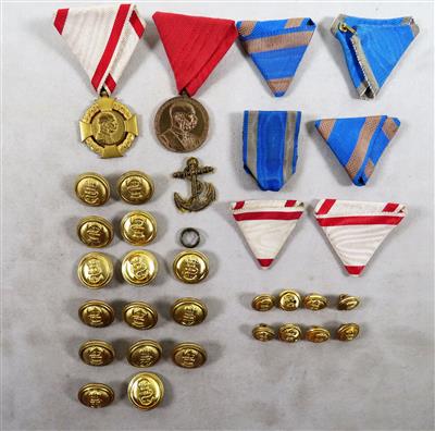 Konvolut von 23 Stück österreichische Marine-Uniformknöpfen (15 große, 8 kleine), - Schmuck, Kunst und Antiquitäten