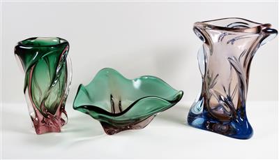 Vase und Vase mit Schale, wohl Böhmen, Glasmanufaktur Beranek?, Skrdlovice, 3. Viertel 20. Jahrhundert - Jewellery, antiques and art