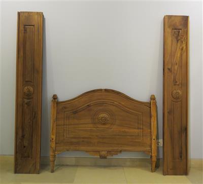 Drei Teile eines josefinischen Bettes, provinziell um 1800 - Schmuck, Kunst und Antiquitäten
