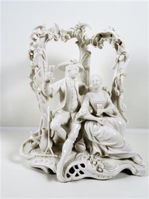 Winzerpaar in Laube als Allegorie des Herbstes, Nymphenburg, 1. Hälfte 20. Jahrhundert - Jewellery, antiques and art