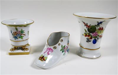 2 kleine Vasen, 1 Schuh, Herend, Ungarn 2. Hälfte 20. Jahrhundert - Gioielli, arte e antiquariato