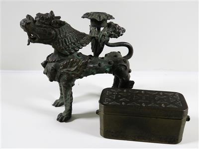 Kerzenhalter in Form eines Löwen-Drachen, China, 20. Jahrhundert - Kunst und Antiquitäten