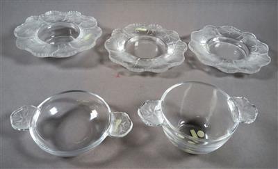 3 Schälchen und 2 Schälchen mit Handhaben, Lalique, 2. Hälfte 20. Jahrhundert - Jewellery, antiques and art