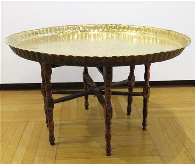 Orientalischer Tee-Tisch - Schmuck, Kunst und Antiquitäten