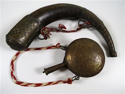 Orientalisches Pulverhorn und Pulverflasche - Schmuck, Kunst und Antiquitäten
