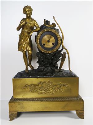 Kamin- bzw. Kommodenuhr im Klassizistischen Stil, Frankreich, Ende 19. Jahrhundert - Schmuck, Kunst und Antiquitäten