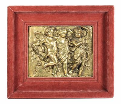 Reliefpanel mit drei tanzenden Putti, um 1900 - Schmuck, Kunst & Antiquitäten