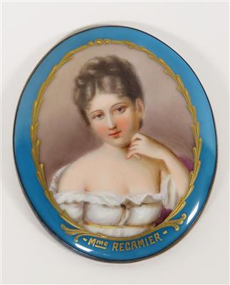 Große ovale Bildnis-Brosche "Madame Recamier", C. M. Hutschenreuther, Hohenberg, Anfang 20. Jahrhundert - Schmuck, Kunst & Antiquitäten