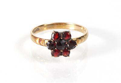 Granatring - Jewellery, antiques and art