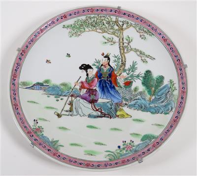 Famille rose-Teller, China, 20. Jahrhundert - Klenoty, umění a starožitnosti