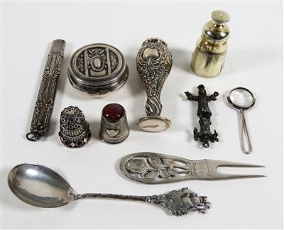 Konvolut von zehn kleinen Silberutensilien, Ende 19./Anfang 20. Jahrhundert - Jewellery, antiques and art