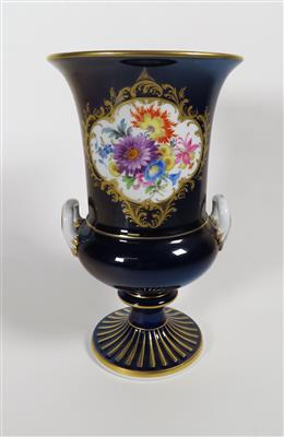 Fußvase mit Handhaben, Meissen, 1973 - Jewellery, antiques and art