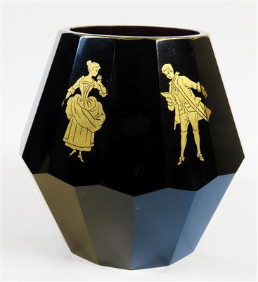 Vase, nach Josef Hoffmann, wohl Ludwig Moser  &  Söhne, Karlsbad bzw. Johann Oertel  &  Co, Haida, um 1920 - Klenoty, umění a starožitnosti