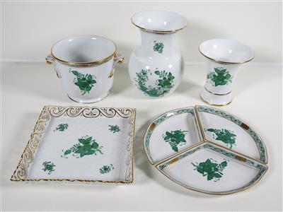 2 Vasen, Übertopf, Schale, dreiteilige Kabarettschale, Herend, Ungarn, 2. Hälfte 20. Jahrhundert - Jewellery, antiques and art