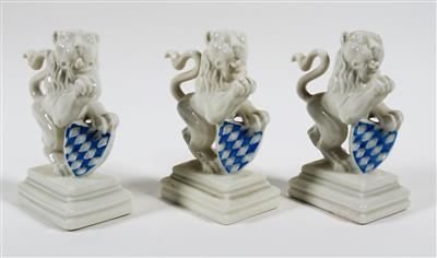 3 Löwen mit bayerischem Wappenschild, - Schmuck, Kunst & Antiquitäten