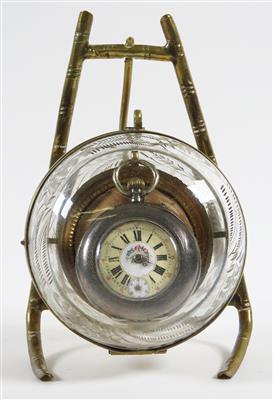 Uhrständer mit Taschenuhr, um 1900 - Jewellery, Works of Art and art