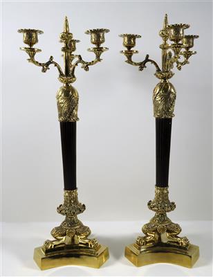 Paar neoklassizistische Kerzenleuchter - Schmuck, Kunst & Antiquitäten