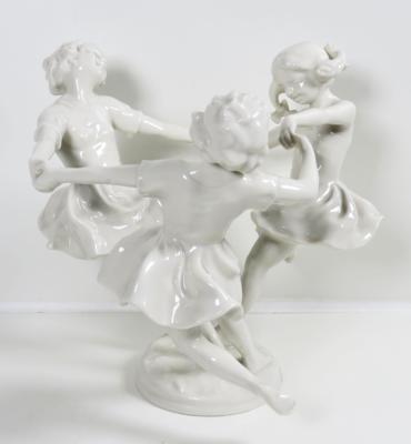 Maientanz (Mädchenreigen), Entwurf Karl Tutter, Lorenz Hutschenreuther, Kunstabteilung, Selb, 1955/68 - Schmuck, Kunst & Antiquitäten